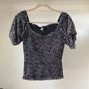 Anthropologie size medium top